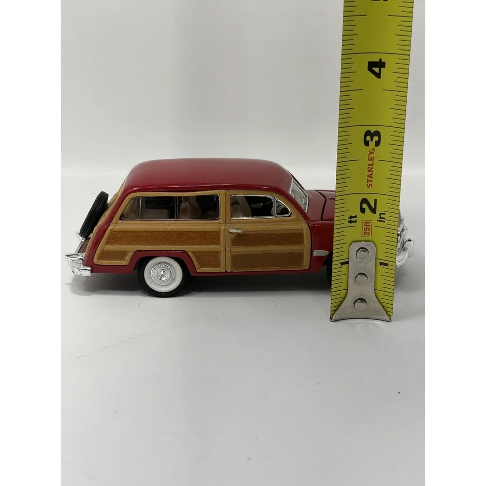 Brown Maroon 1949 Ford Woody Wagon SS 5737 Die Cast Car 1:38 Pre-Owned